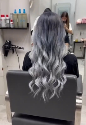 Bóc Đen Và Nhuộm